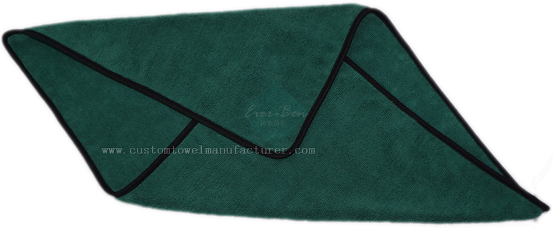 China Bulk OEM outdoors microfiber travel towel manufacturer|Custom Green Microfibre Quick Drying Gym Towels Producer